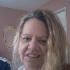 Meet your Posher, Joy